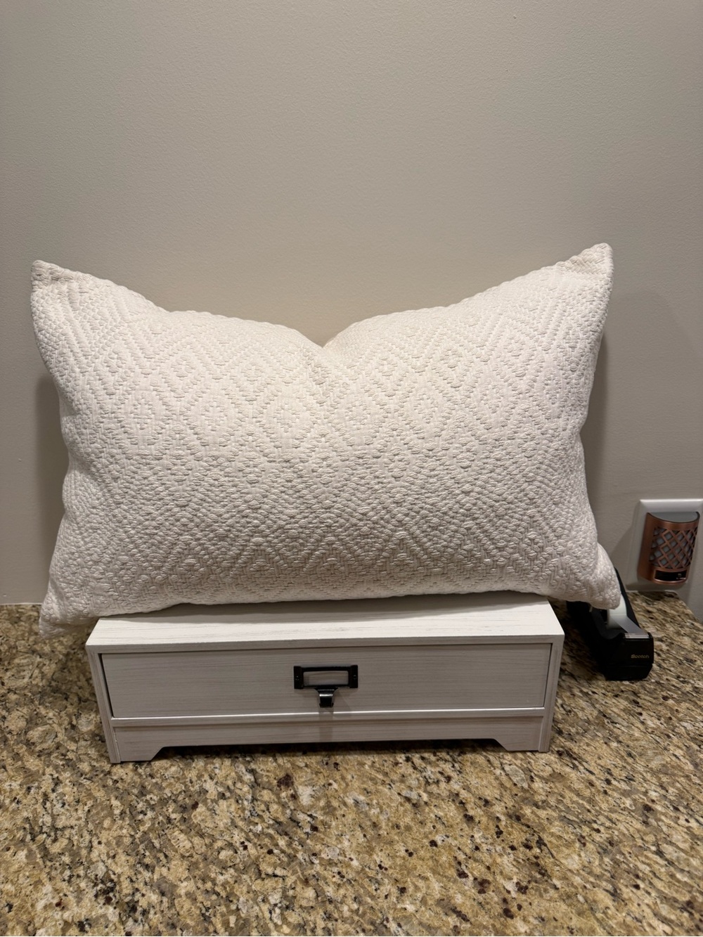Pottery Barn Washed Diamond Texture Lumbar Pillow Cover 16” x 26”